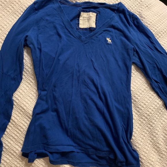 Long sleeve Abercrombie Tee - Picture 2 of 4
